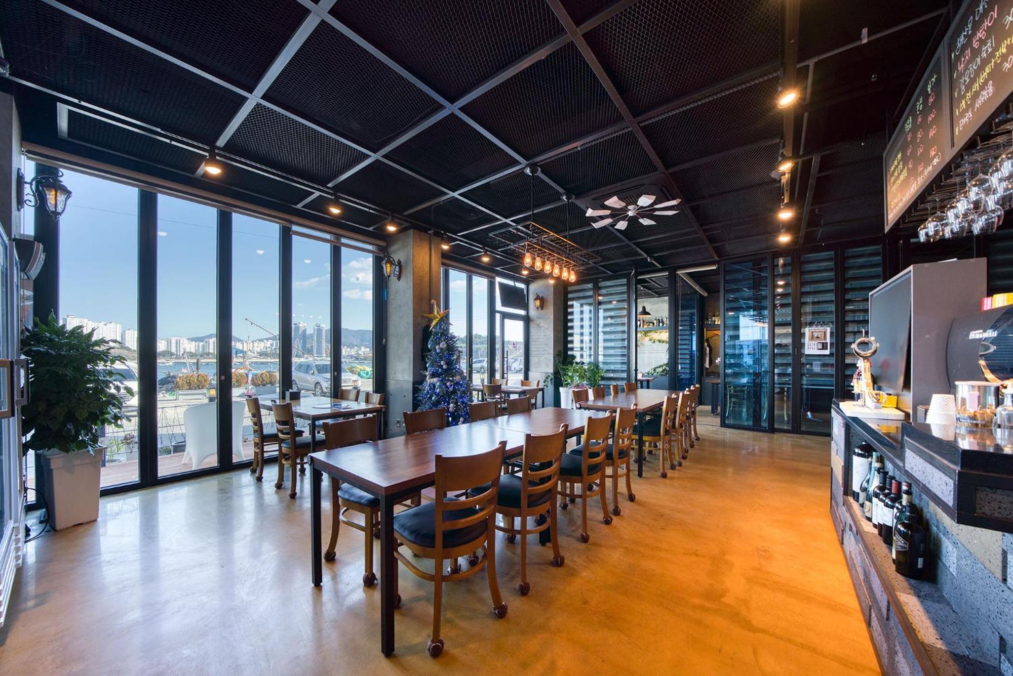 Onda D'Oro Hostel Yeosu Εξωτερικό φωτογραφία
